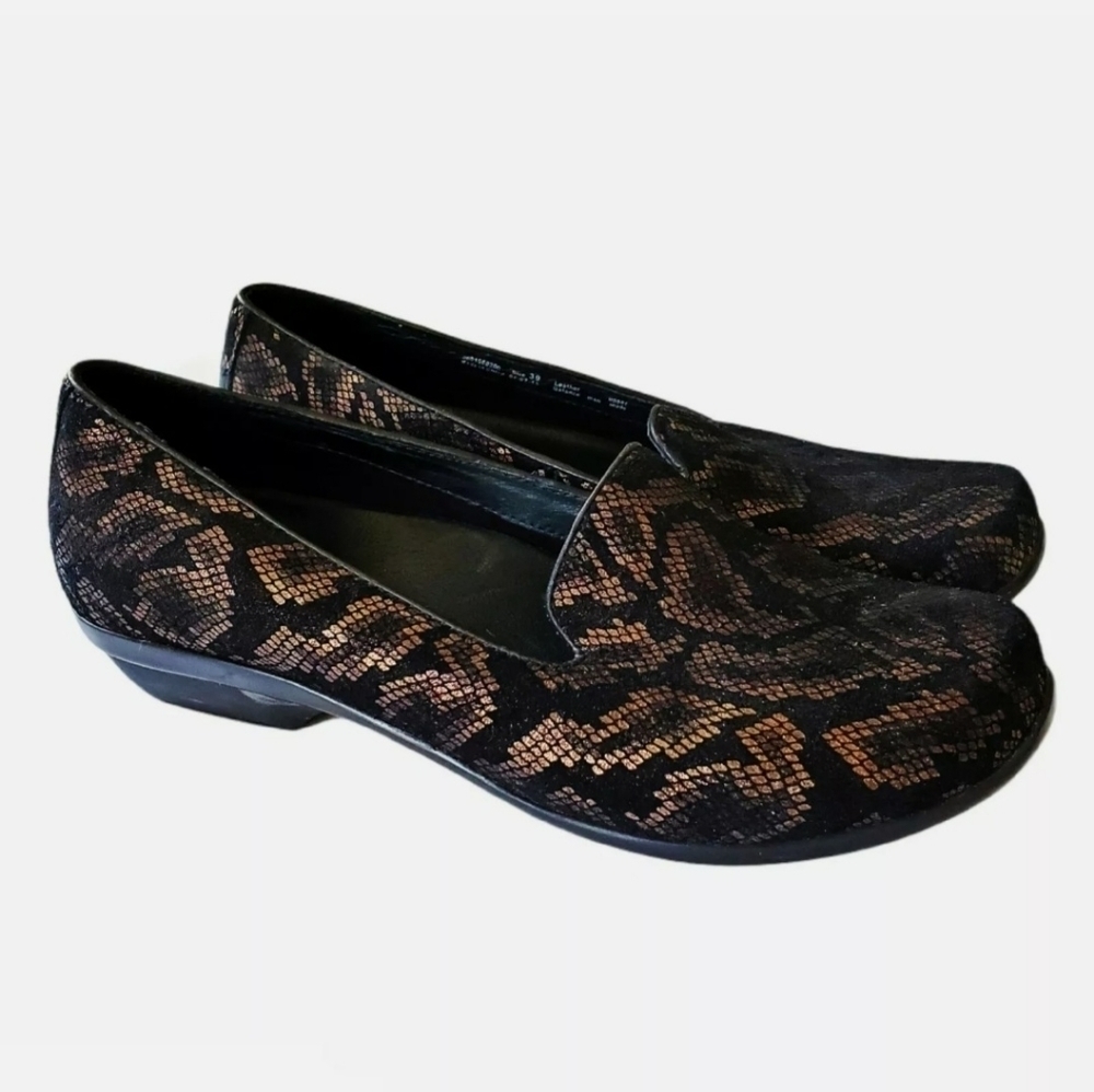 Dansko Olivia Black Bronze‎ Snakeskin Flats Loafer Slip-on Size 38 EUR US 7.5